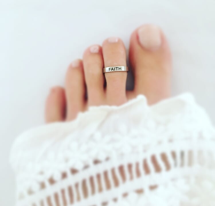 Mangal Parinay - Wearing Toe Ring Is A Tradition In Indian Culture