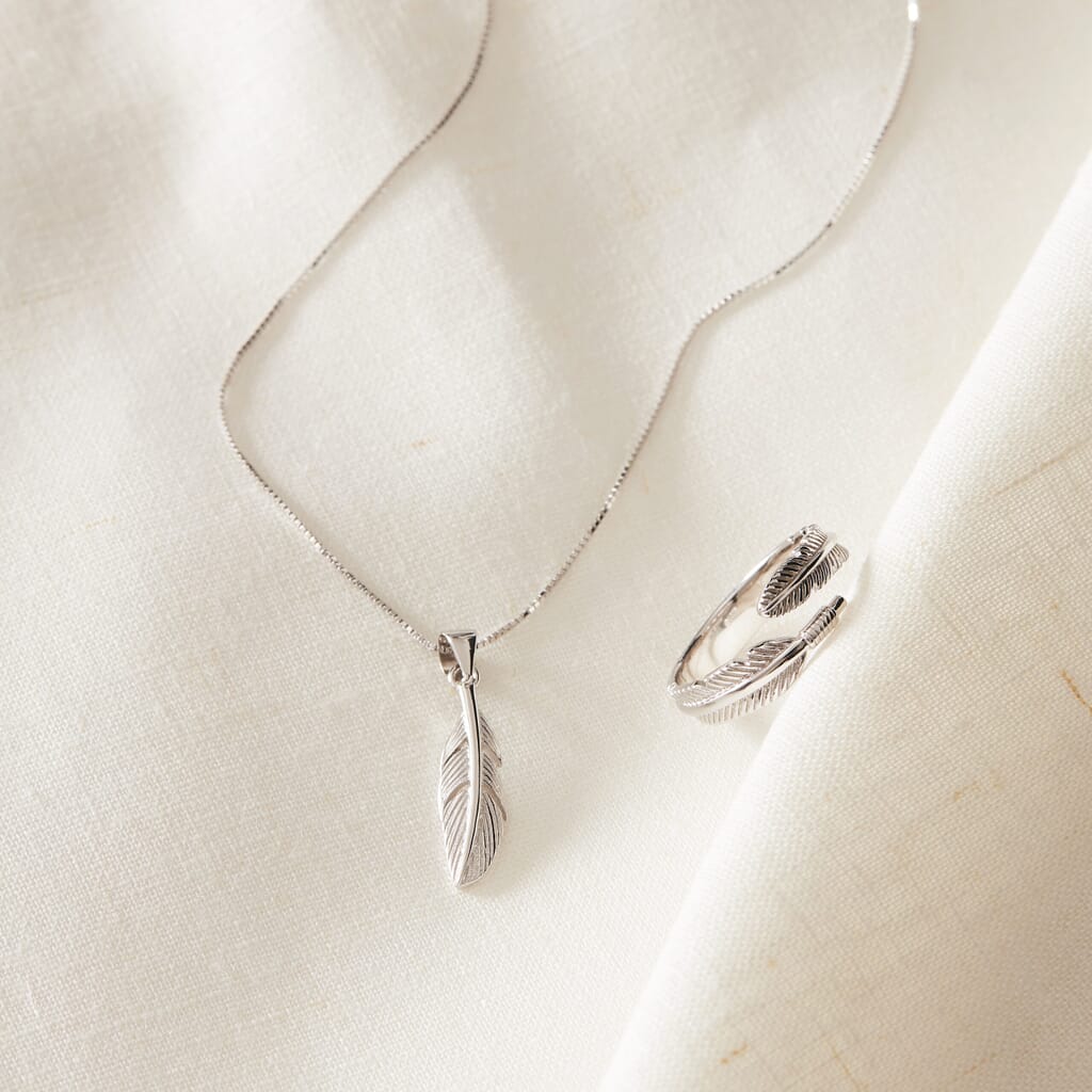 Feather-ring-and-necklace-set-198-scaled.jpg?w=1024&h=1024&scale Feather-ring-and-necklace-set-198-scaled.jpg?w=1024&h=1024&scale