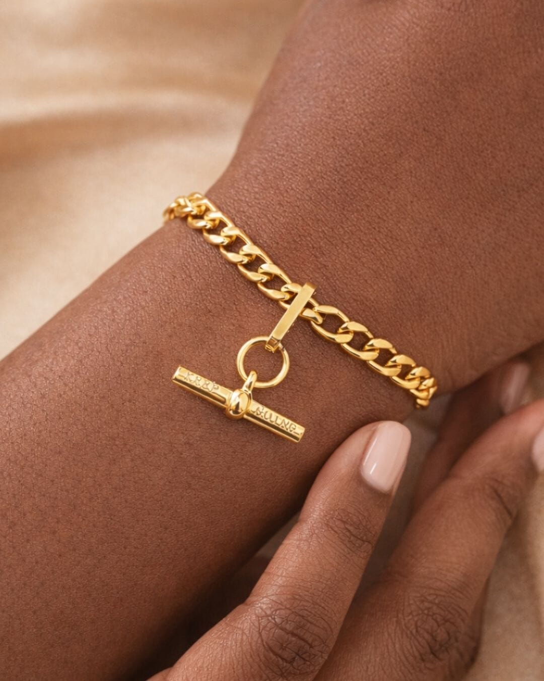 Keep-Going-Tbar-Curb-Bracelet-.jpg?w=819&h=1024&scale