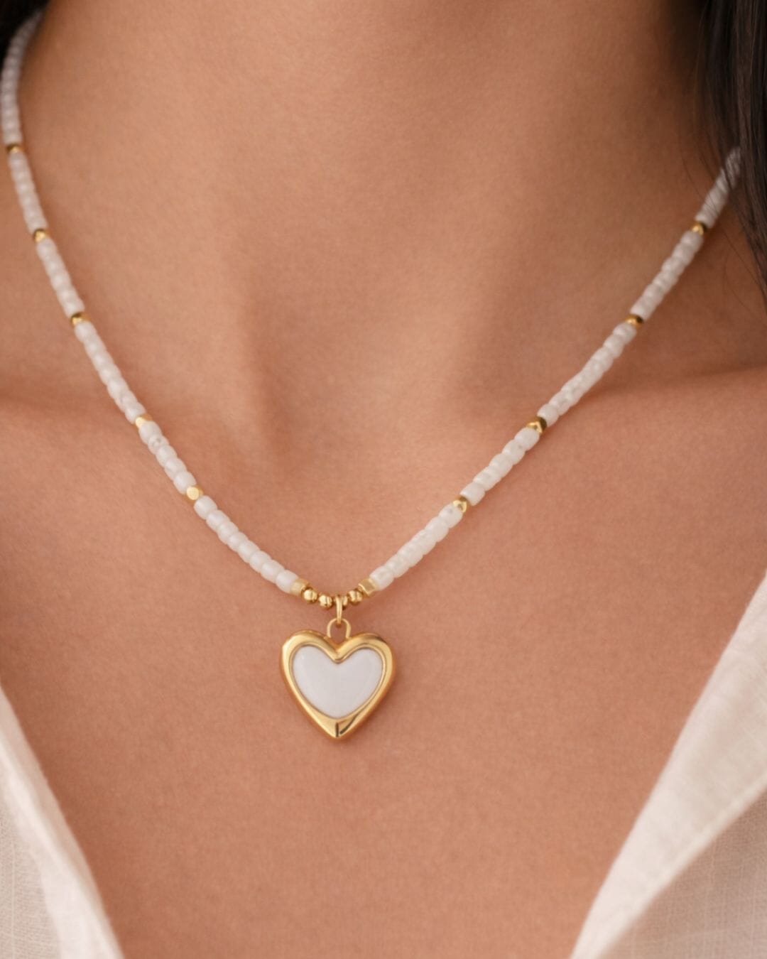 Love-heart-beaded-pearl-necklace-gold-.jpg?w=819&h=1024&scale