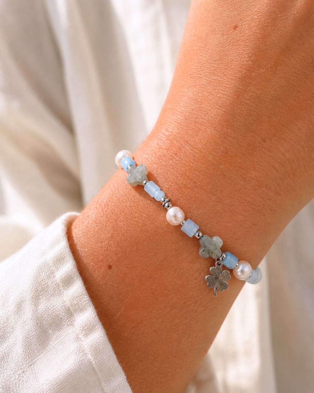 Lucky-Pearl-Clover-Bracelet-Silver-2.jpg?w=819&h=1024&scale