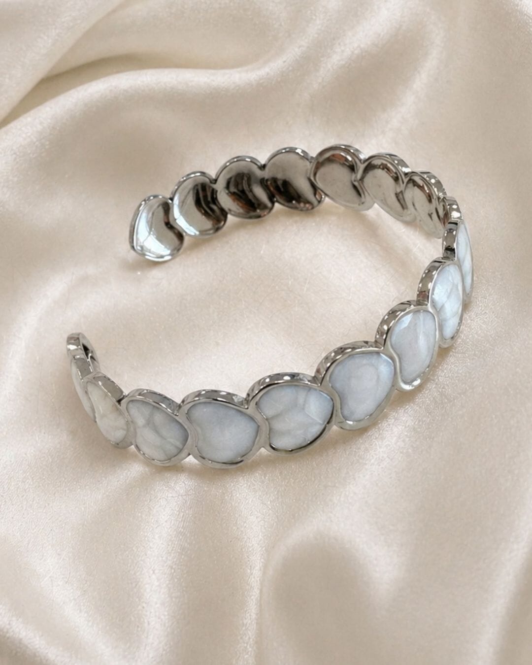 Luna-Love-Bangle-silver-1.jpg?w=819&h=1024&scale