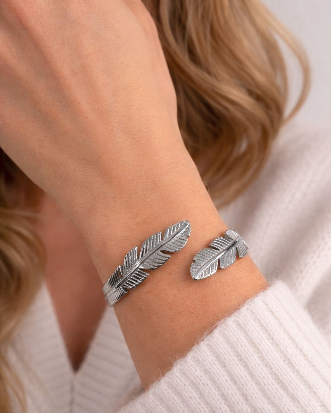Protected-Feather-Bangle-1.jpg?w=819&h=1024&scale