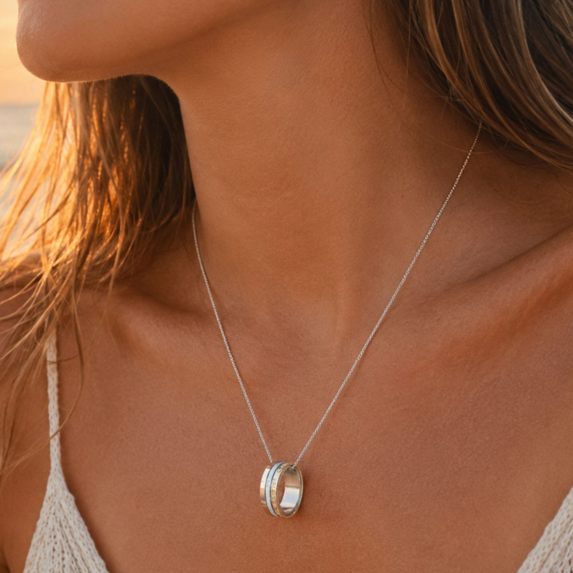 self-soothing-spinner-necklace-2000x2000-1.jpg?w=1024&h=1024&scale