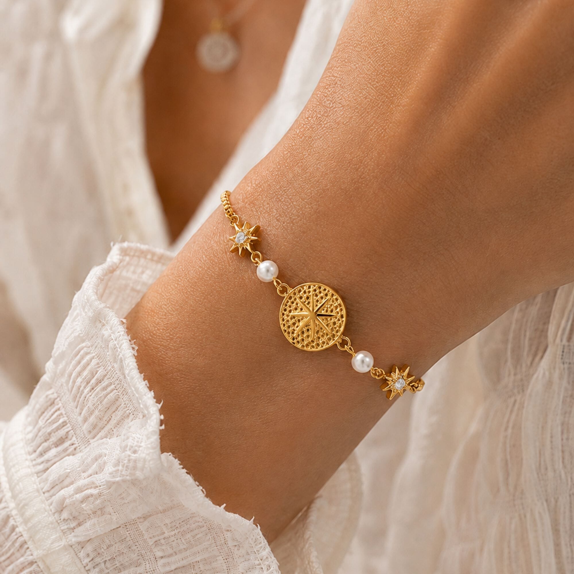 stellar-pearl-bracelet-gold-1.jpg?w=1024&h=1024&scale