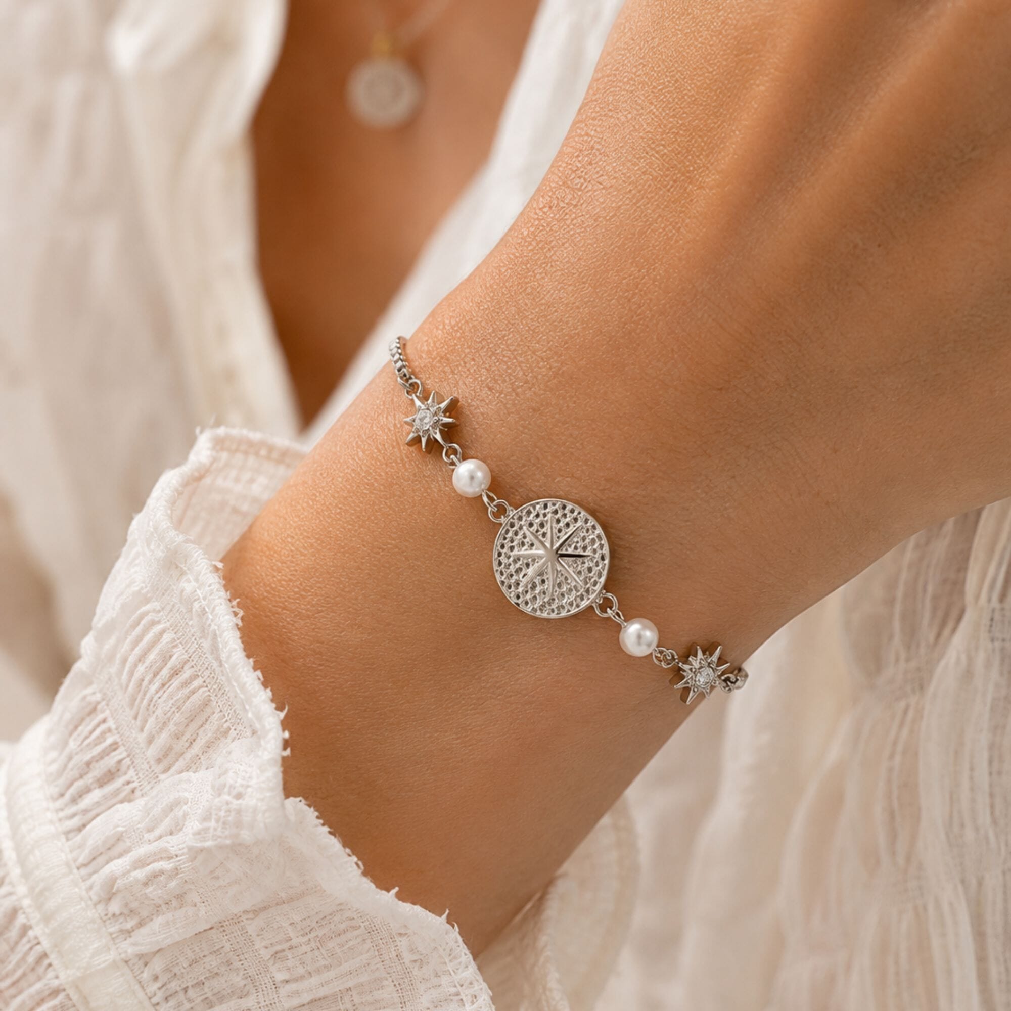 stellar-pearl-bracelet-silver-2.jpg?w=1024&h=1024&scale